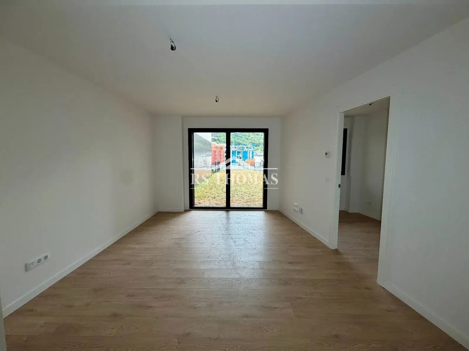Flat with 2 bedrooms in Encamp, photo 2 of 18