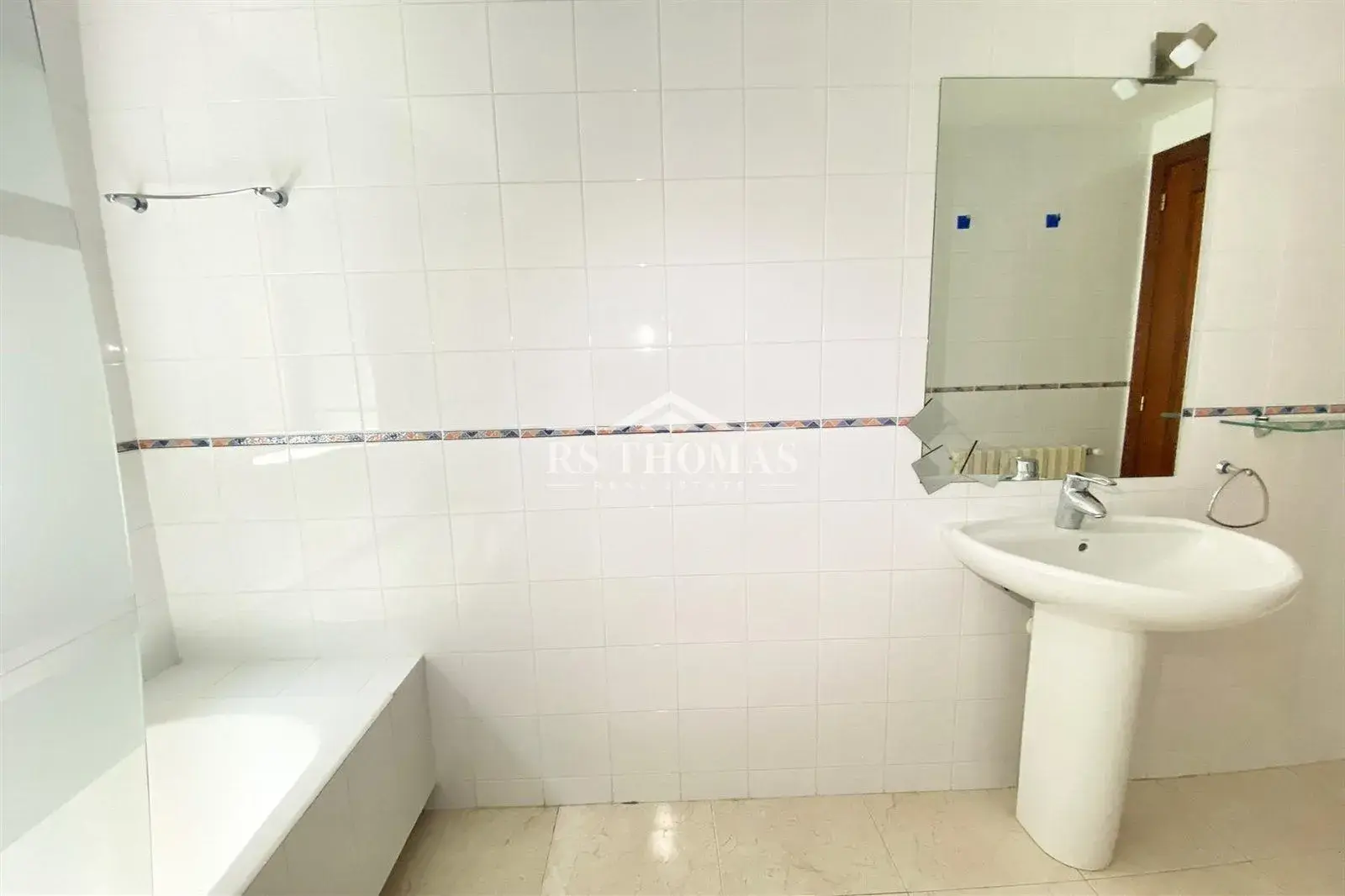 Piso de 4 habitaciones en Sant Julià de Lòria, foto 29 de 32