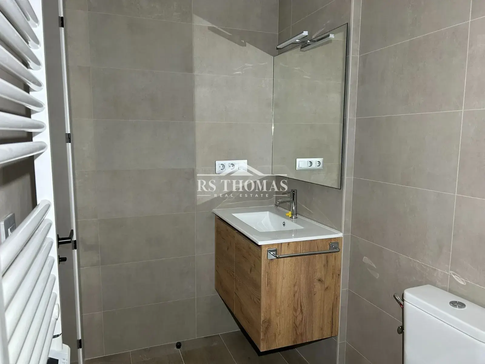 Flat with 3 bedrooms in Escaldes-Engordany, photo 10 of 30