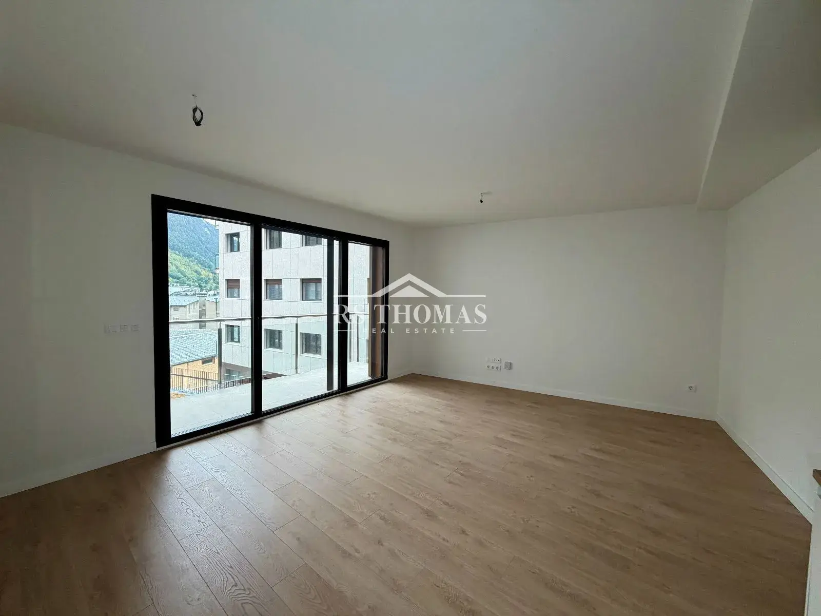 Piso de 3 habitaciones en Encamp, foto 2 de 25