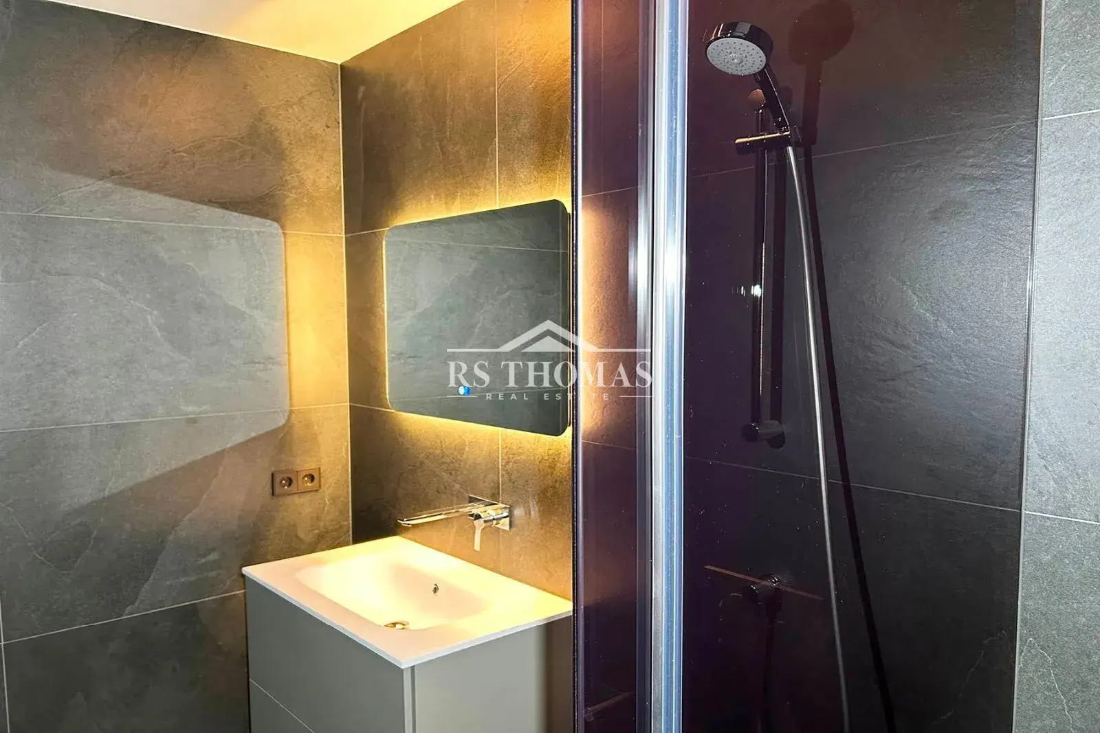 Piso de 2 habitaciones en Andorra la Vella, foto 24 de 36