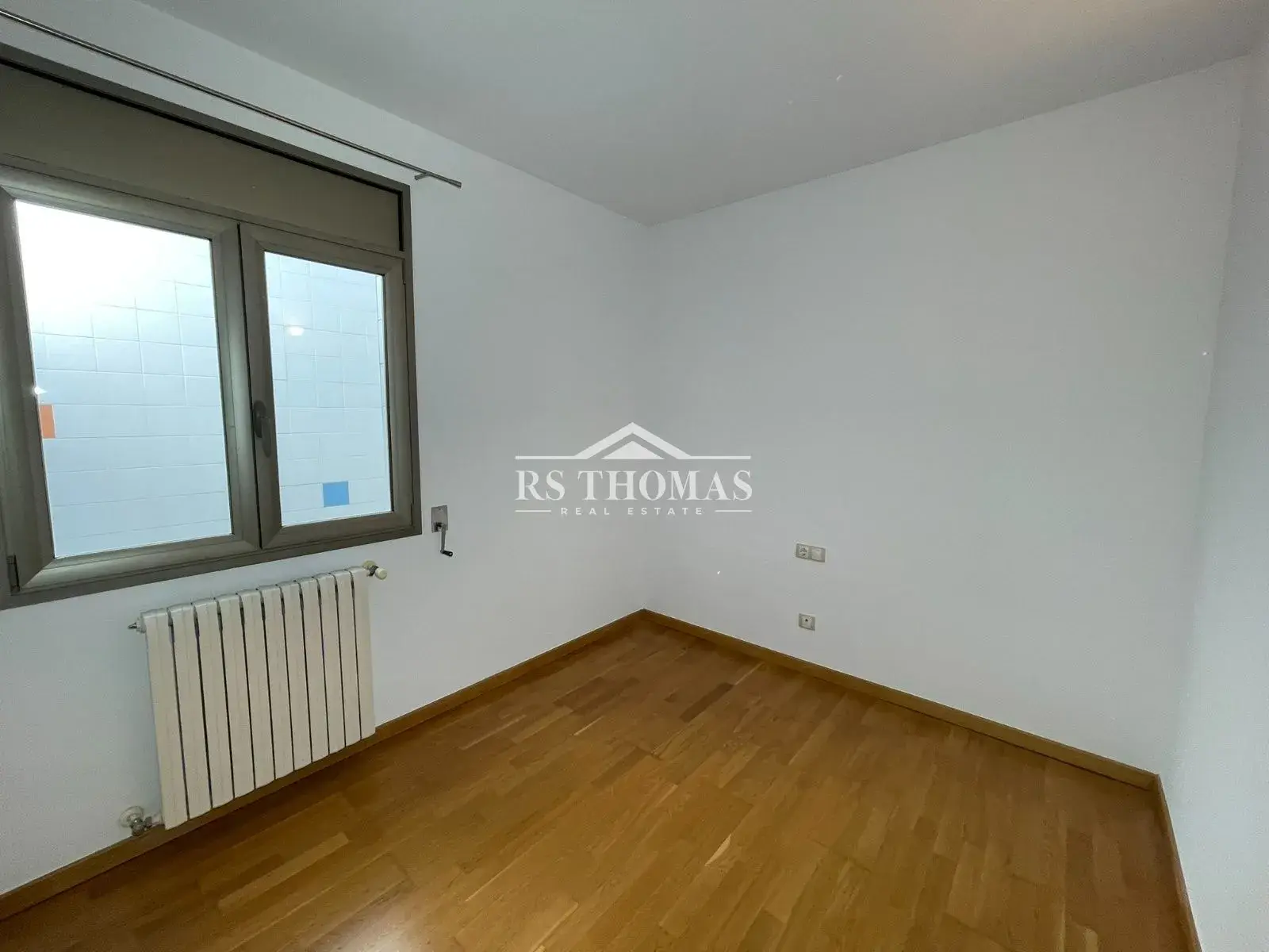 Apartament de 2 habitacions a Encamp, foto 23 de 32
