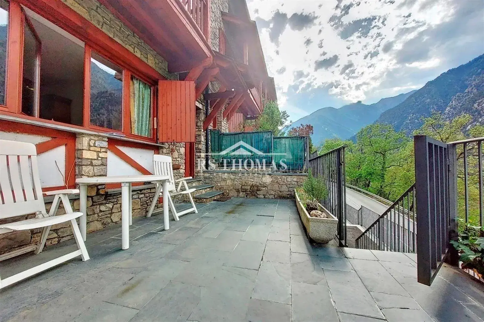 Chalet de 4 habitaciones en Andorra la Vella, foto 1 de 27