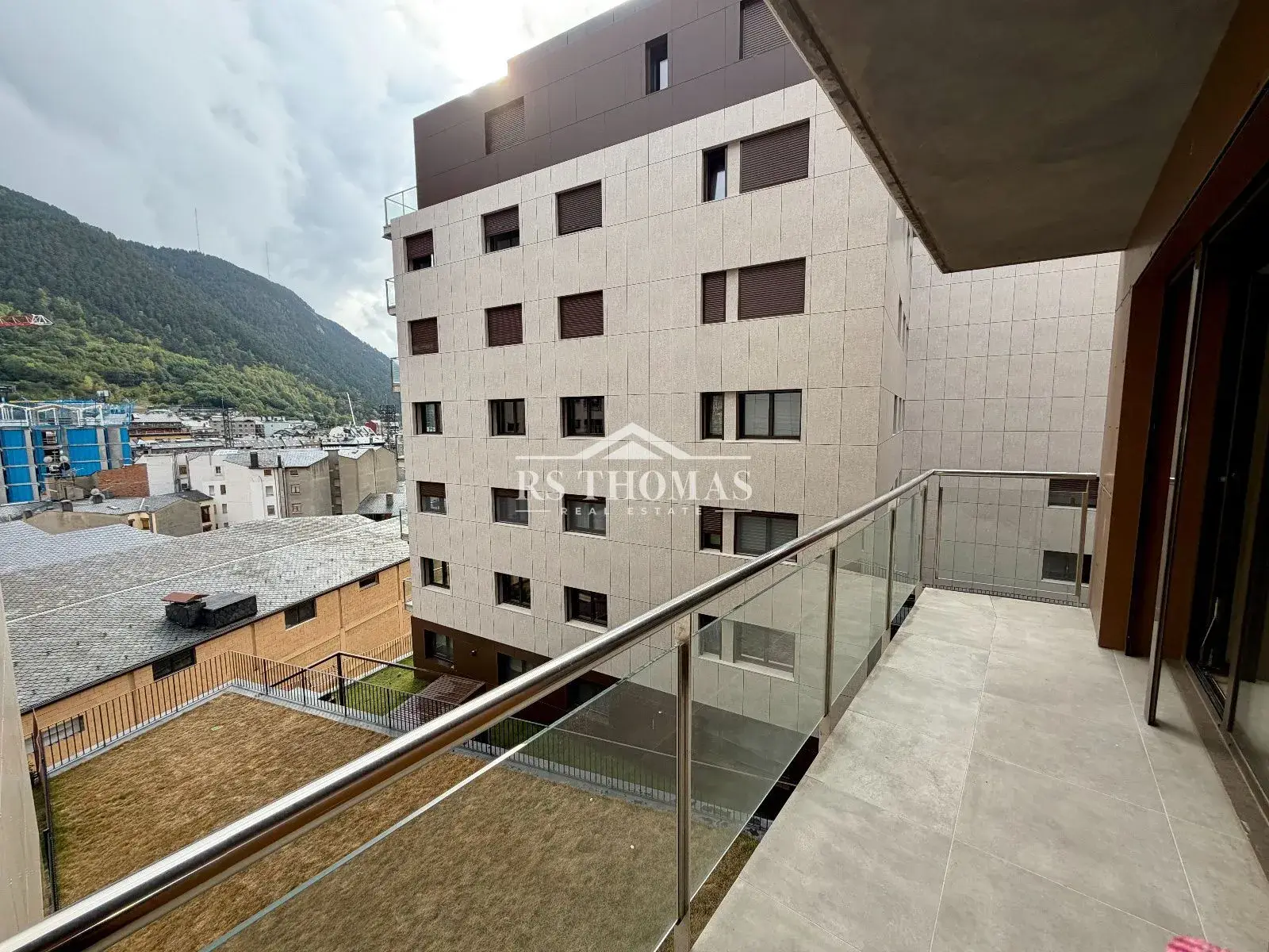 Piso de 3 habitaciones en Encamp, foto 9 de 32