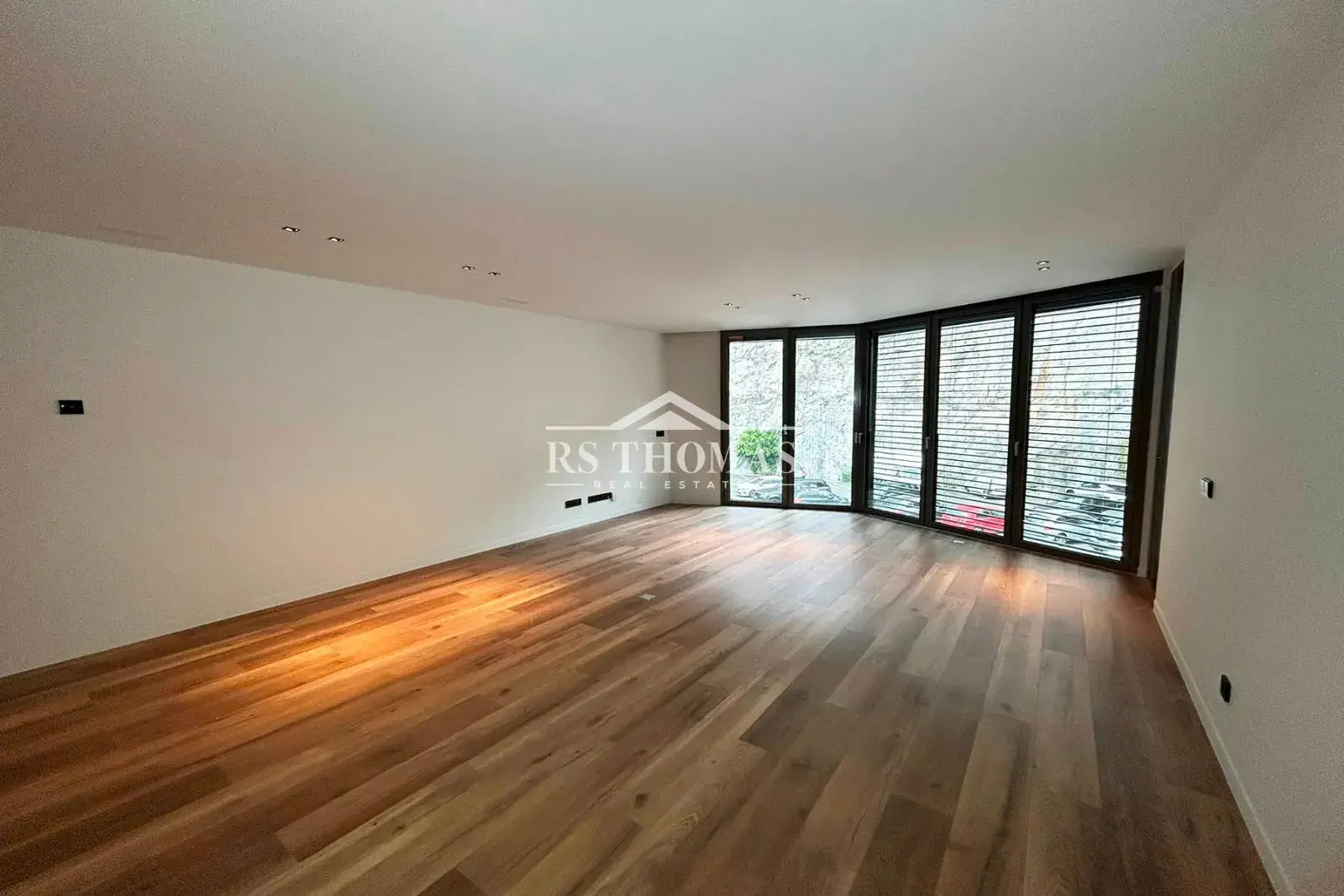 Piso de 2 habitaciones en Andorra la Vella, foto 1 de 36