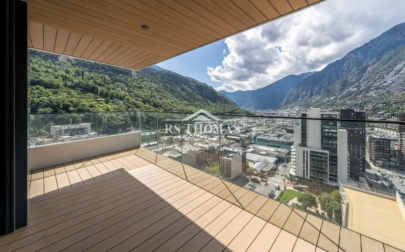 Apartamento de 4 habitaciones en Escaldes-Engordany, foto 16 de 17