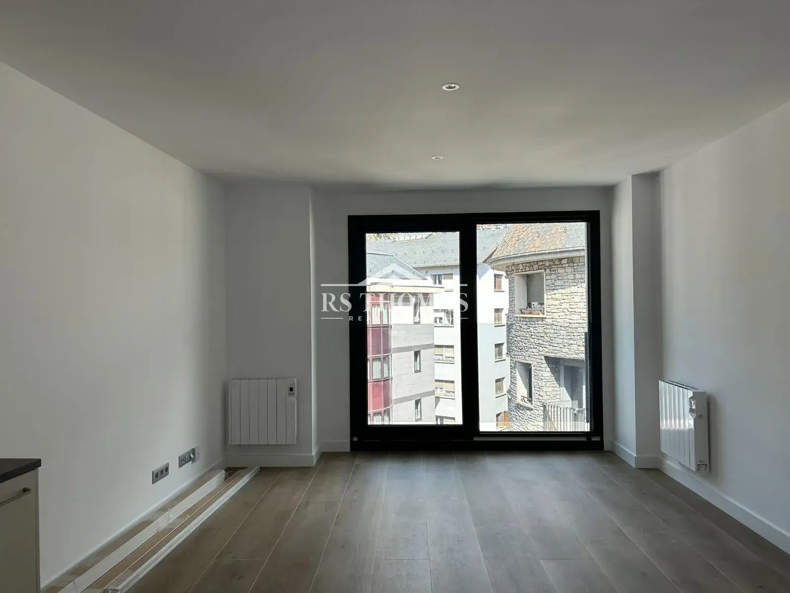 Flat with 3 bedrooms in Escaldes-Engordany, photo 3 of 30