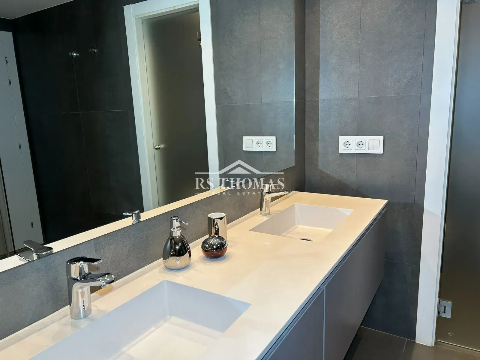 Apartamento de 5 habitaciones en Andorra la Vella, foto 32 de 68