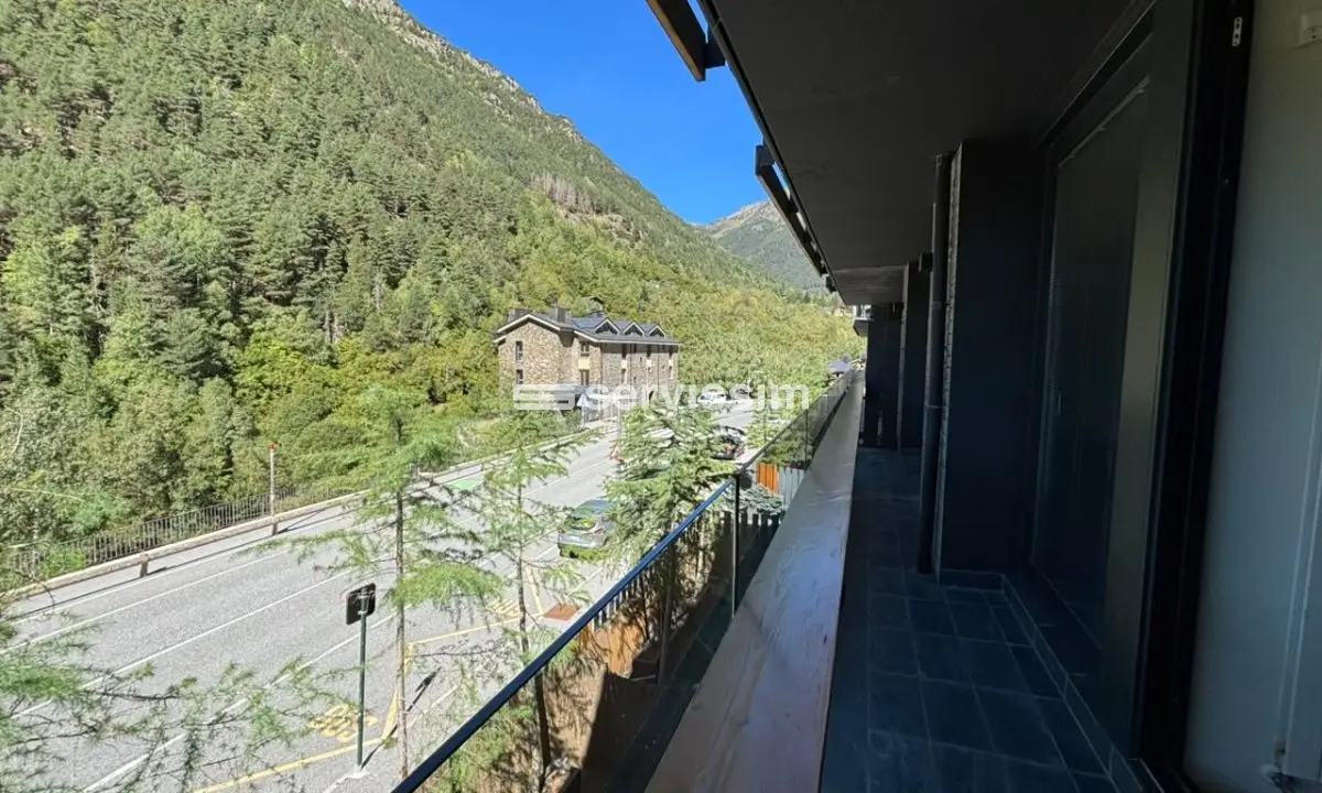 Piso de 2 habitaciones en Ordino, foto 1 de 11