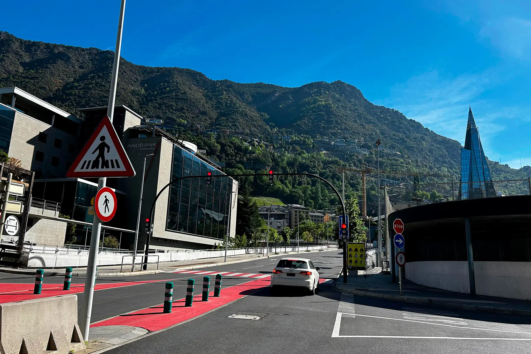 Local a Escaldes-Engordany, foto 4 de 8