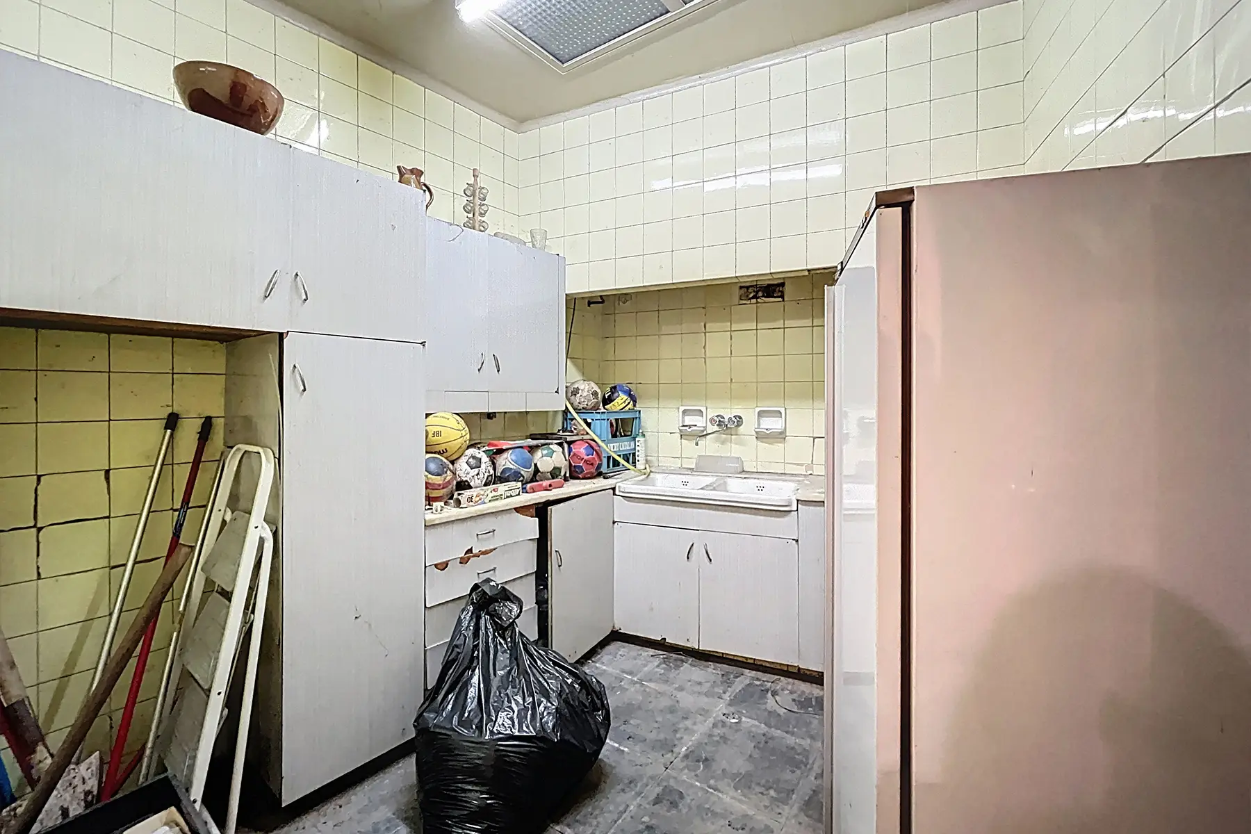 Building with 5 bedrooms in Sant Julià de Lòria, photo 6 of 30