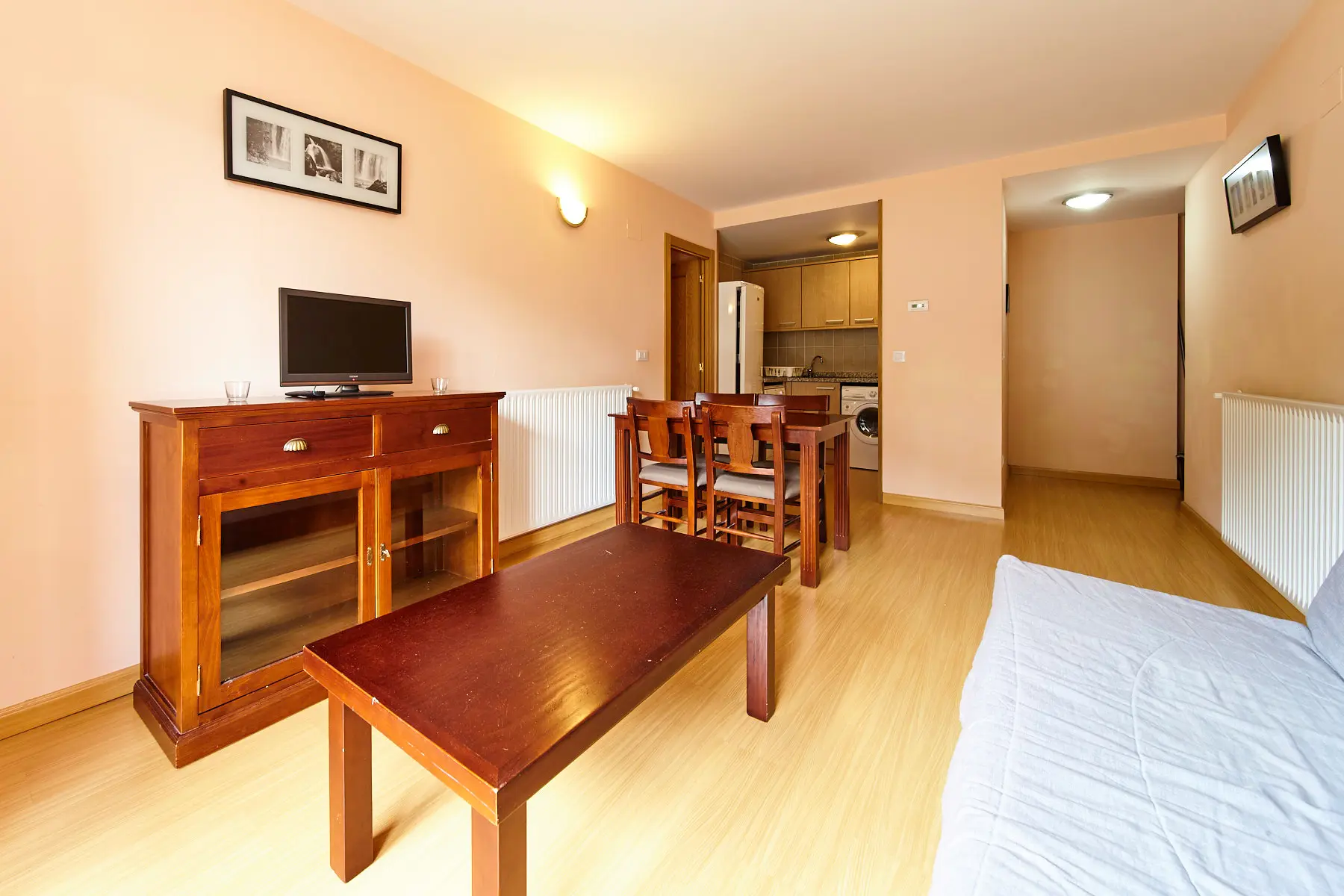Flat with 1 bedroom in Canillo, photo 2 of 12