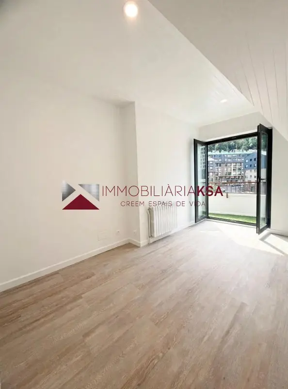 Apartamento de 3 habitaciones en Andorra la Vella, foto 7 de 10