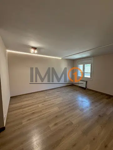 Appartement de 3 chambres à Andorra la Vella, photo 1 sur 11