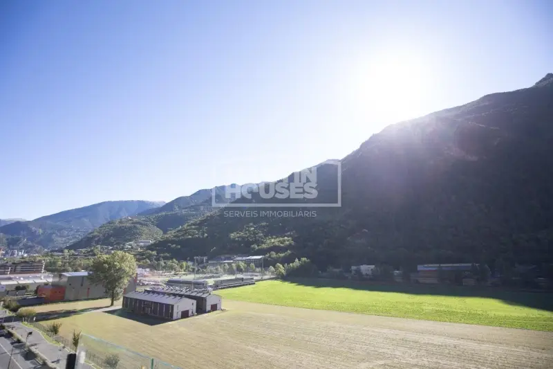 Apartamento de 4 habitaciones en Andorra la Vella, foto 9 de 10