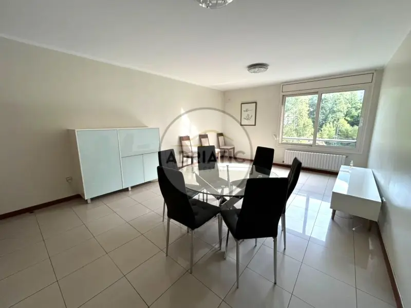 Apartamento de 2 habitaciones en Escaldes-Engordany, foto 2 de 13