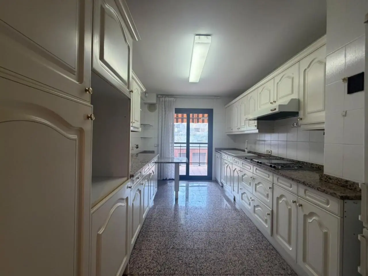 Piso de 4 habitaciones en Escaldes-Engordany, foto 10 de 27