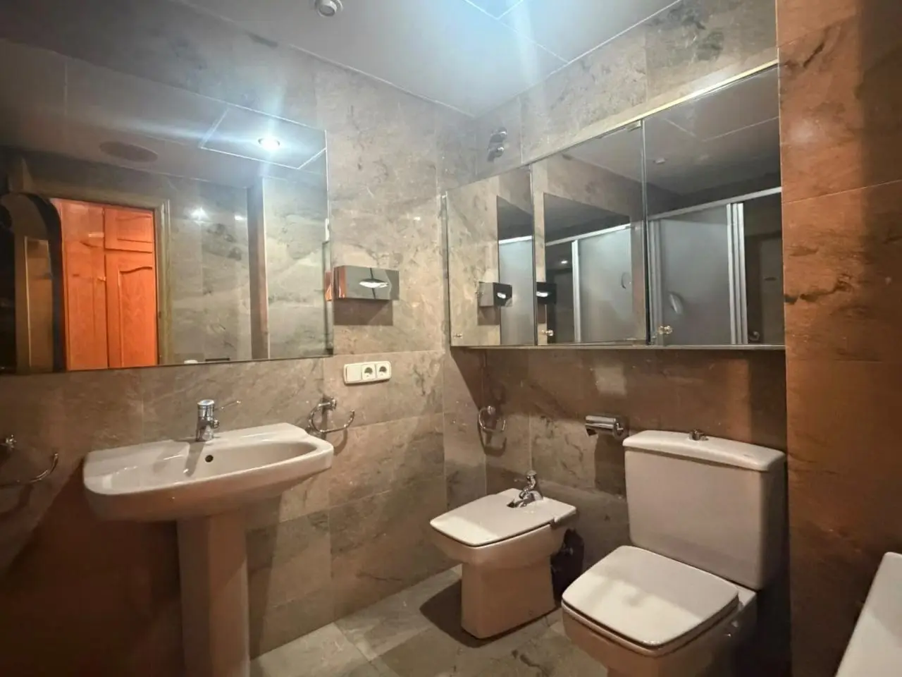 Piso de 4 habitaciones en Escaldes-Engordany, foto 13 de 27