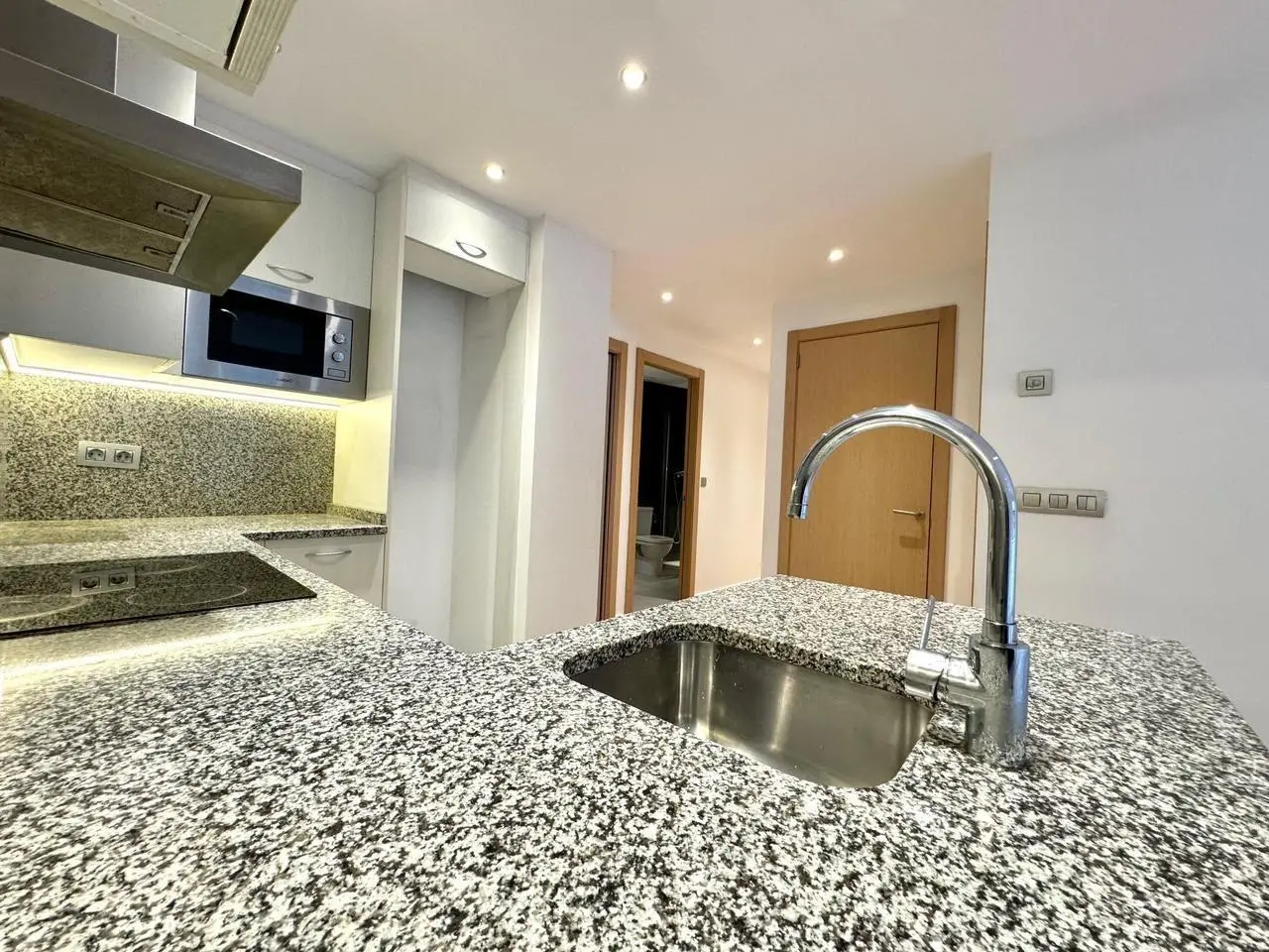 Apartamento de 2 habitaciones en Escaldes-Engordany, foto 8 de 13
