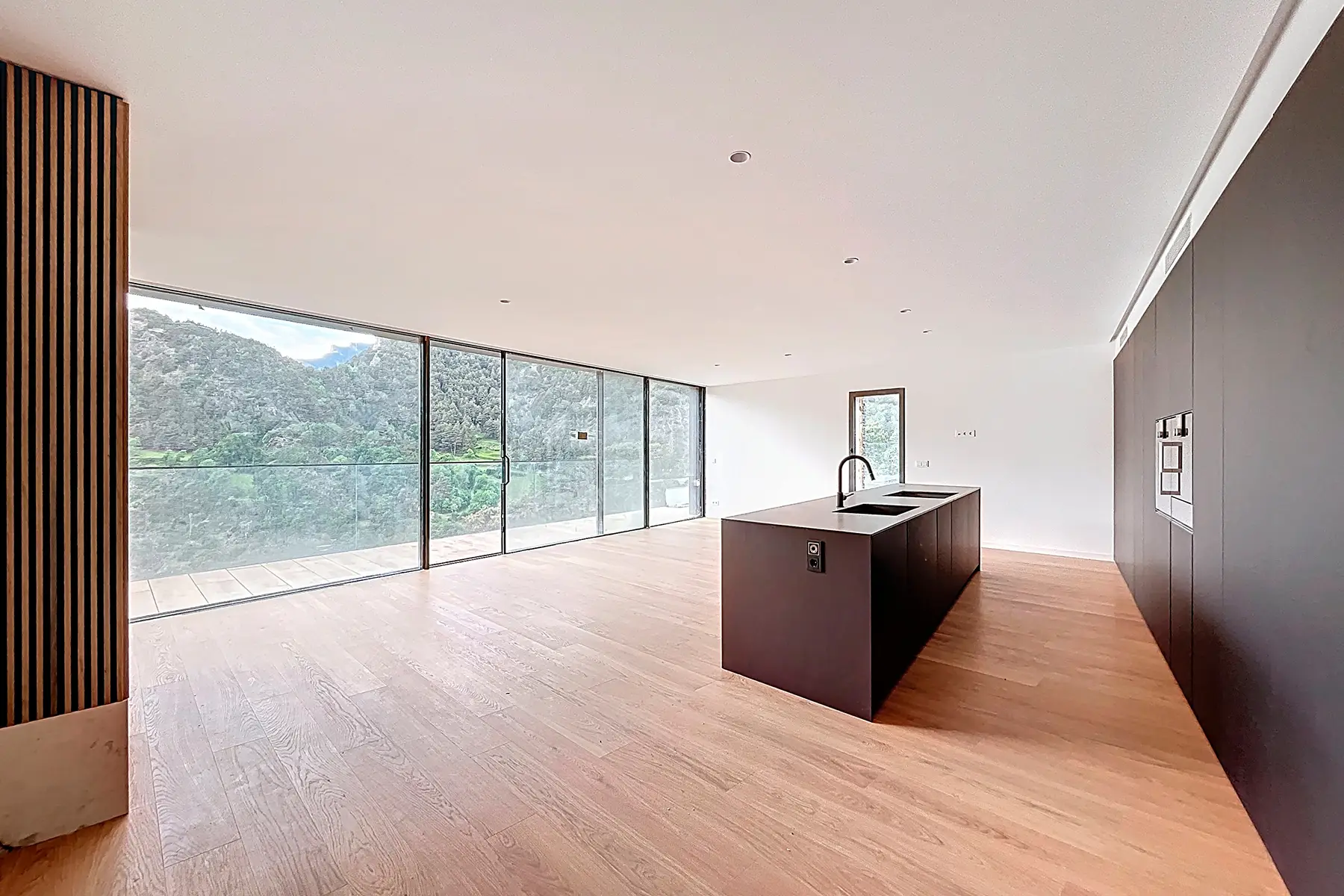 Piso de 2 habitaciones en Ordino, foto 1 de 15