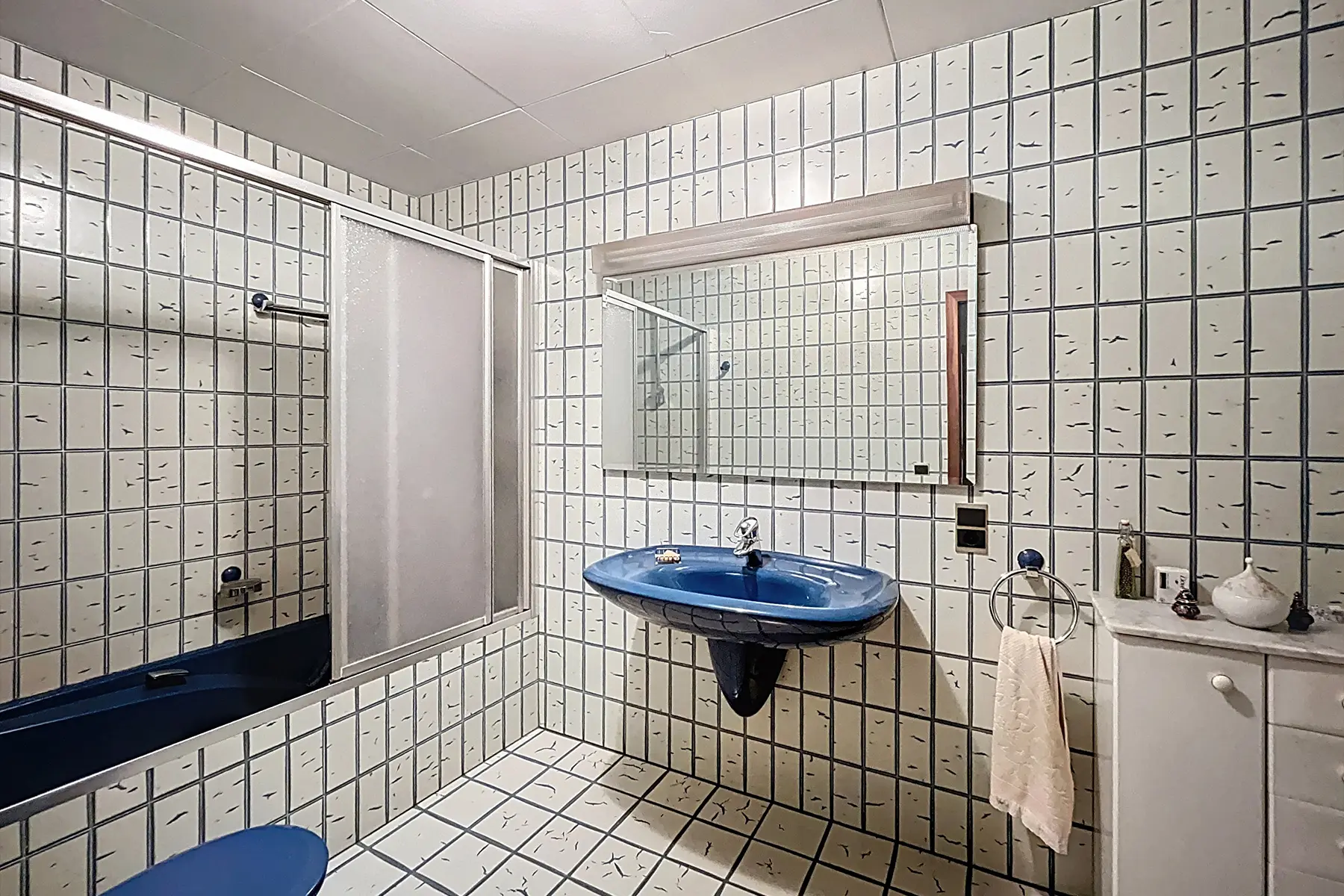 Building with 5 bedrooms in Sant Julià de Lòria, photo 14 of 38