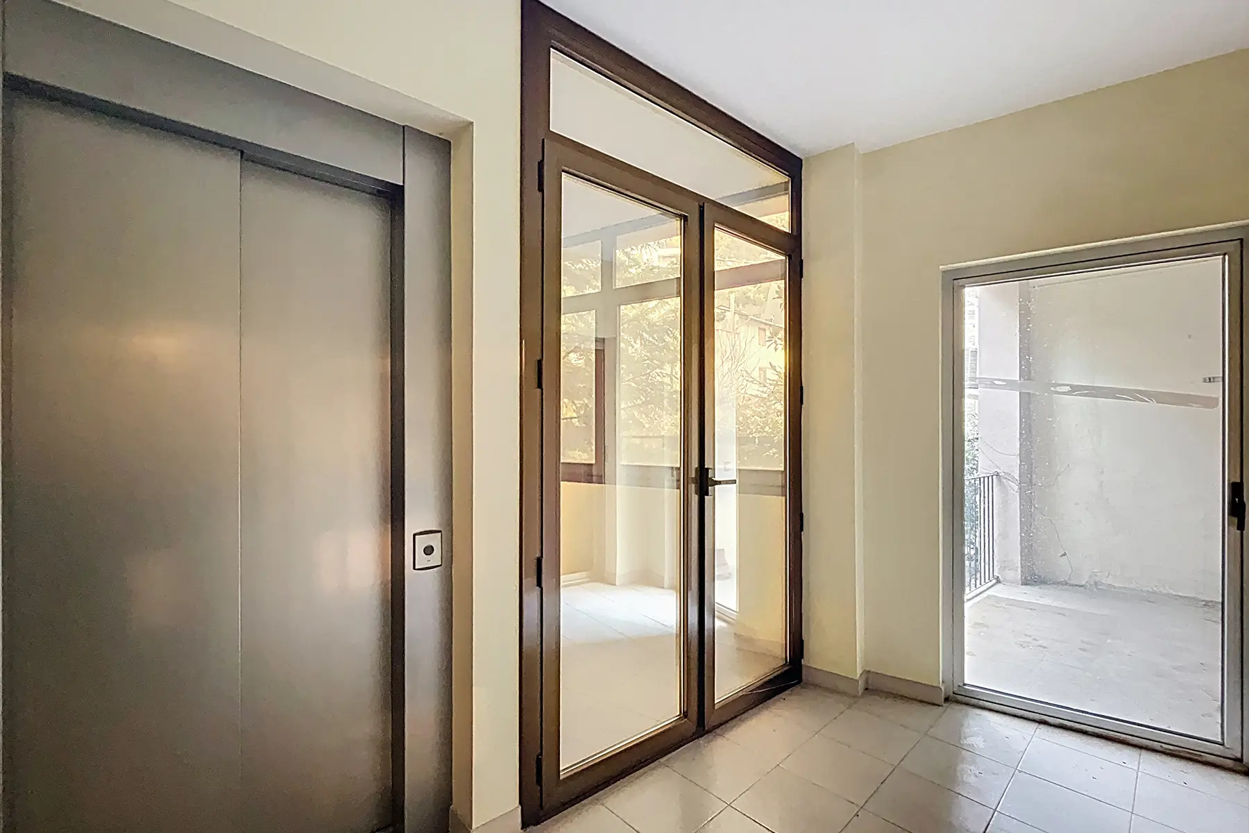 Building with 5 bedrooms in Sant Julià de Lòria, photo 17 of 38