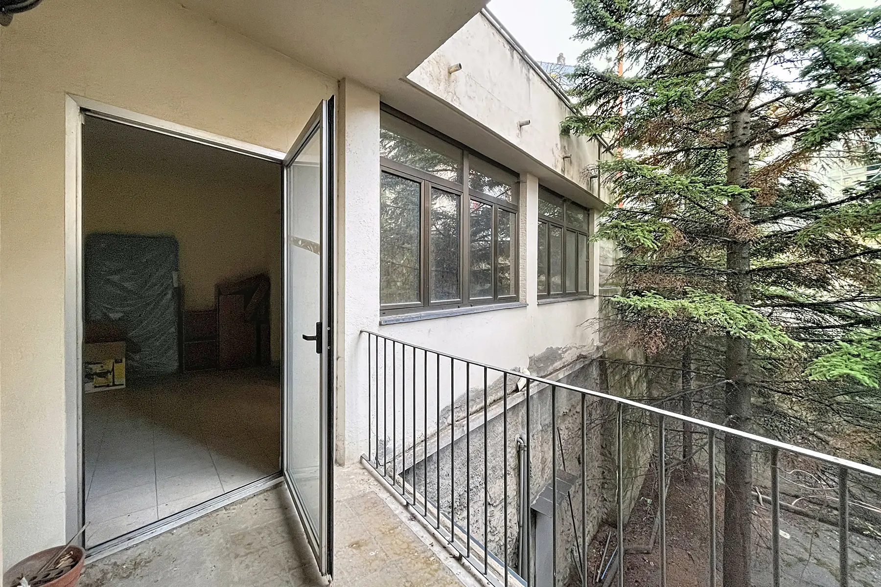 Building with 5 bedrooms in Sant Julià de Lòria, photo 18 of 38