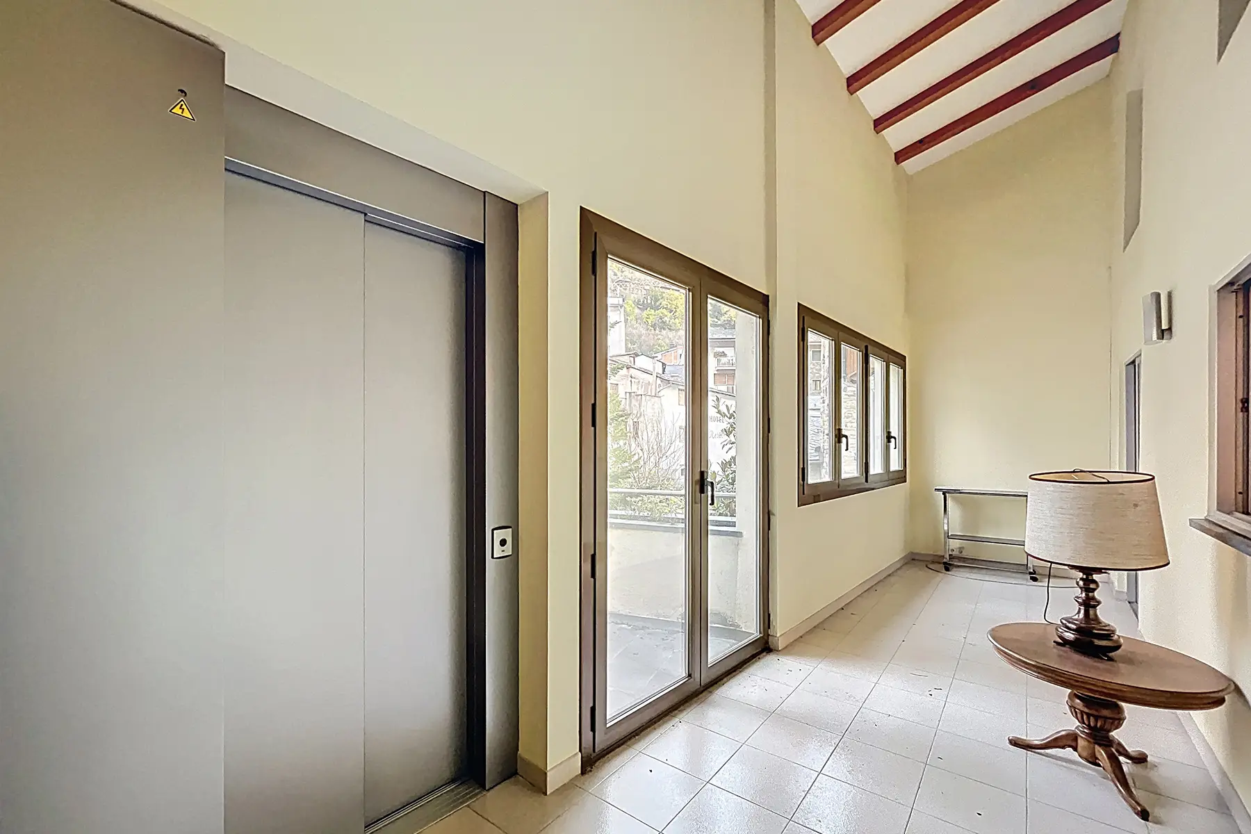 Building with 5 bedrooms in Sant Julià de Lòria, photo 33 of 38