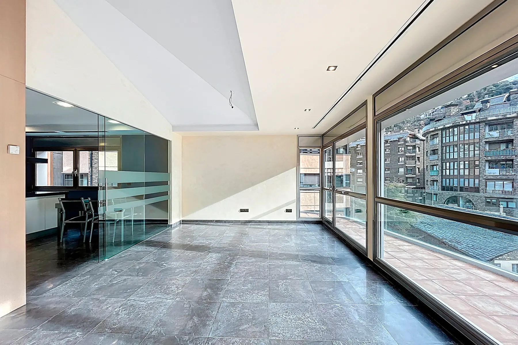 Apartament de 4 habitacions a Escaldes-Engordany, foto 6 de 49