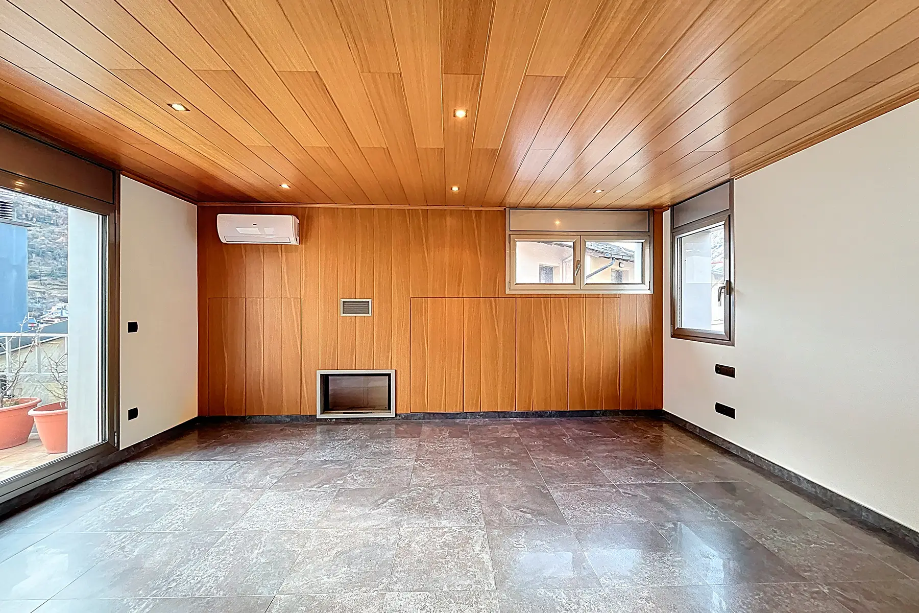 Apartament de 4 habitacions a Escaldes-Engordany, foto 26 de 49