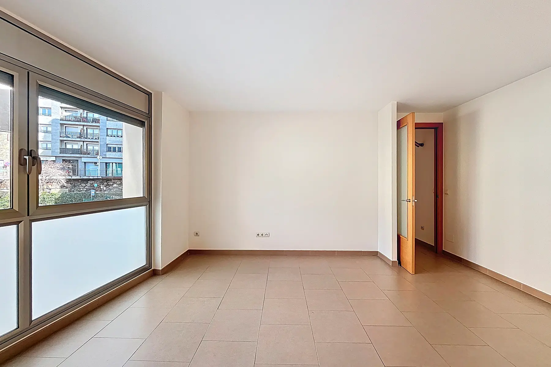 Piso de 4 habitaciones en Escaldes-Engordany, foto 5 de 28