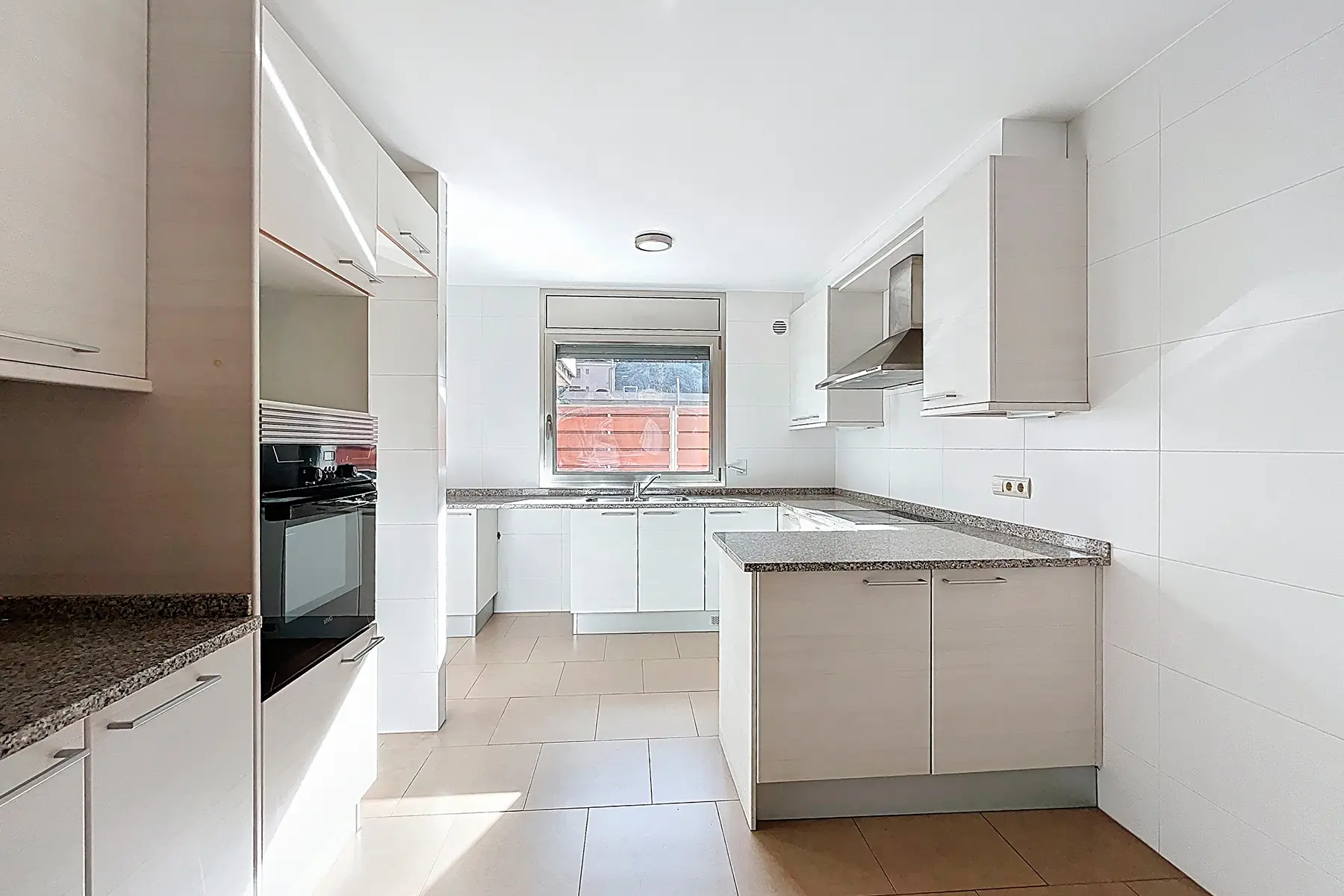 Piso de 4 habitaciones en Escaldes-Engordany, foto 6 de 28