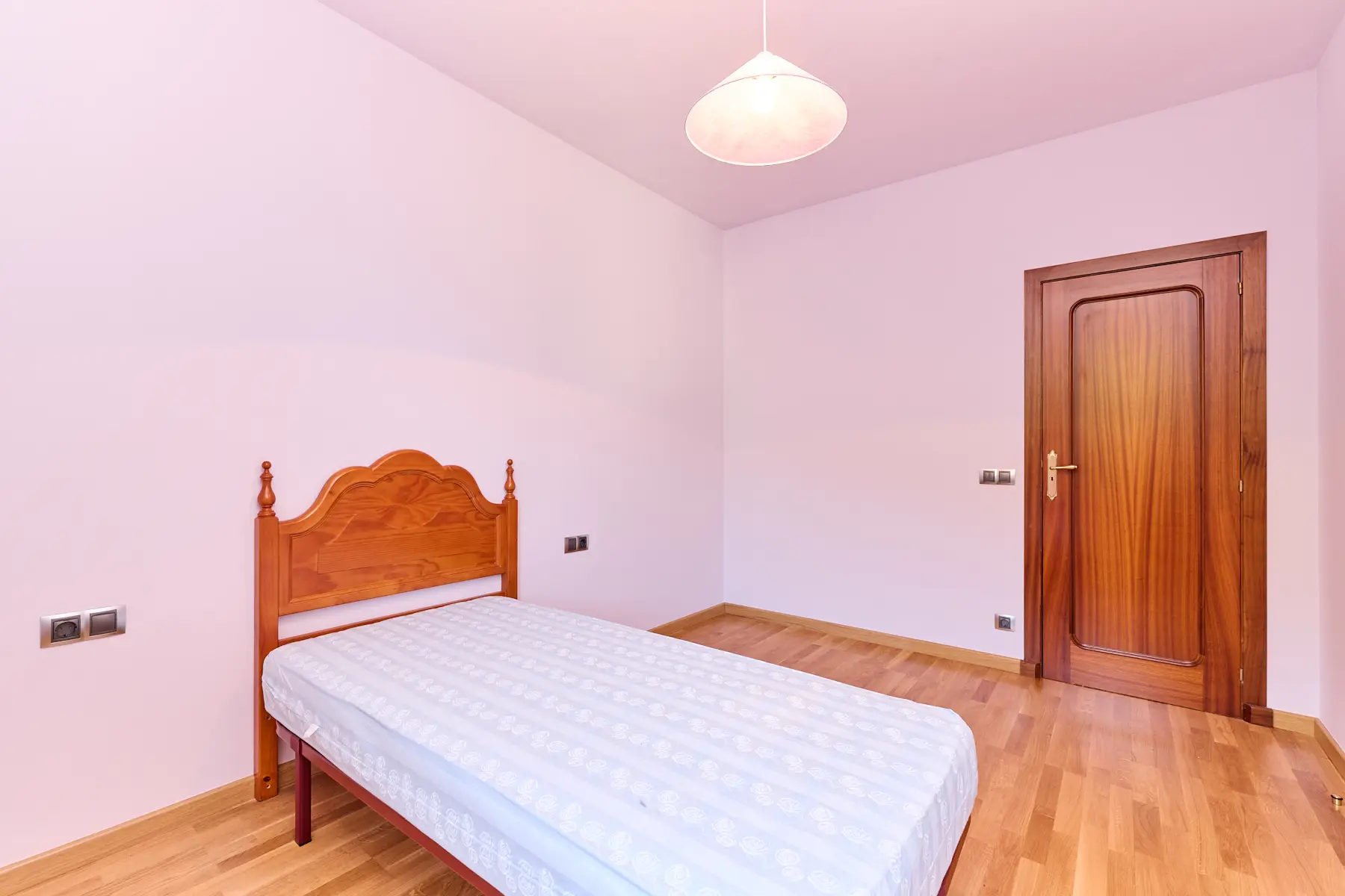Xalet de 6 habitacions a Encamp, foto 18 de 35