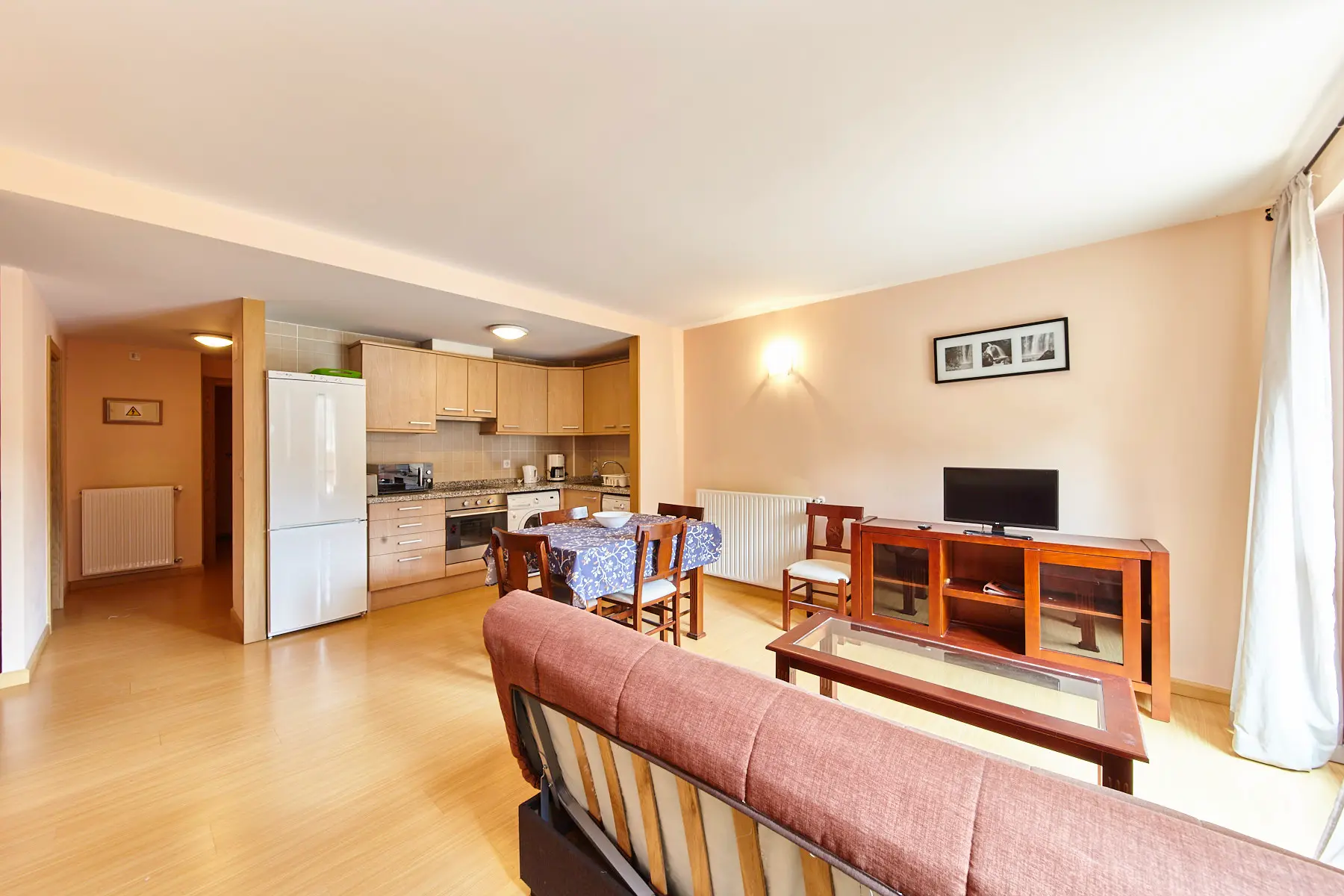 Pis d’una habitació a Canillo, foto 3 de 14