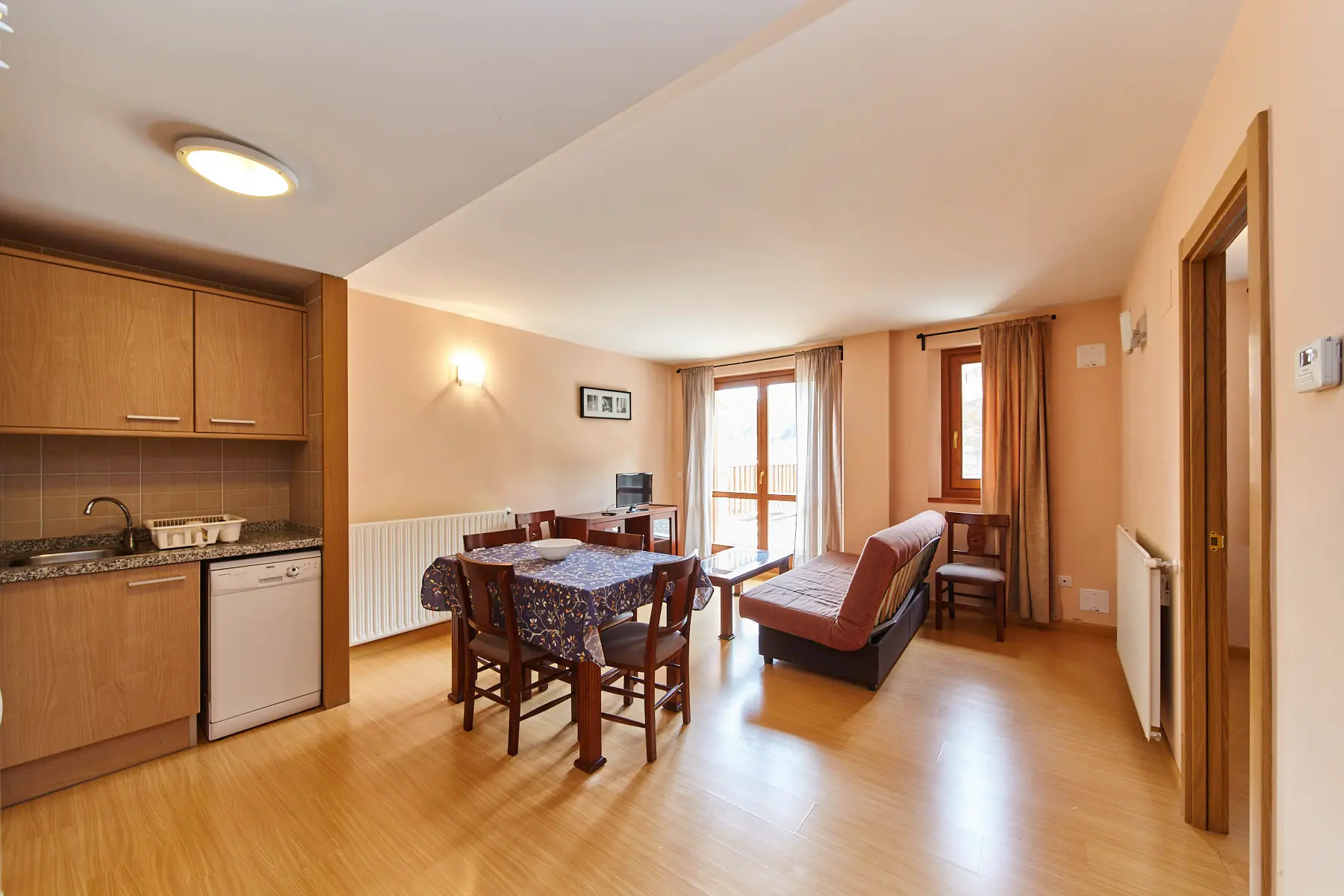 Pis d’una habitació a Canillo, foto 5 de 14