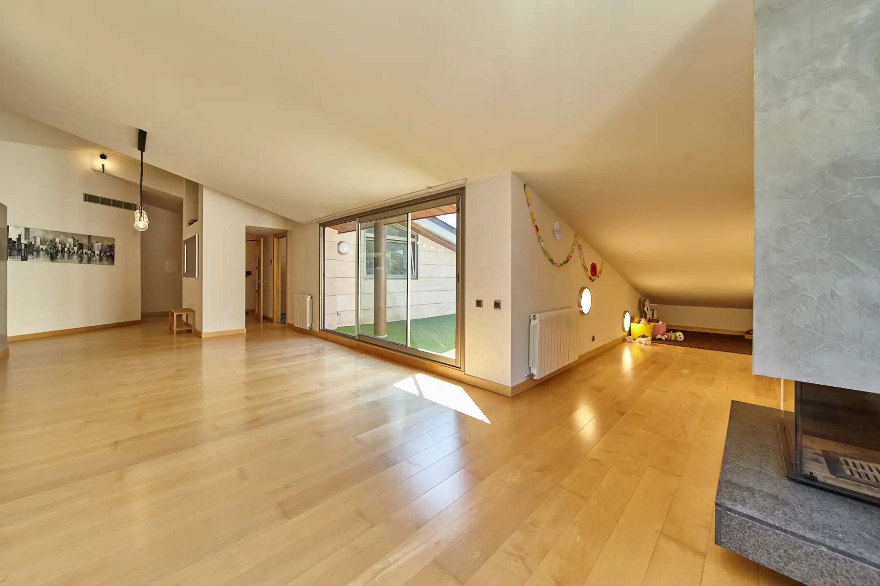 Apartamento de 3 habitaciones en Escaldes-Engordany, foto 2 de 23