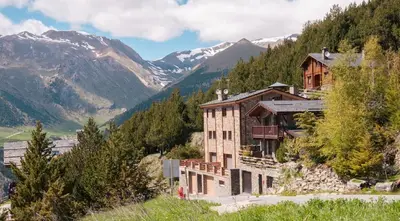 Xalet · 4 hab. · 320 m², Canillo