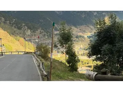 Land, Canillo