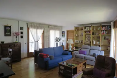 Piso · 3 hab · 131 m², Ordino
