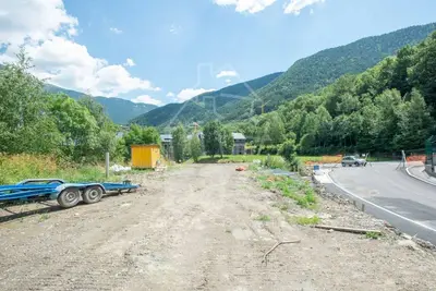Terrain · 700 m², Ordino