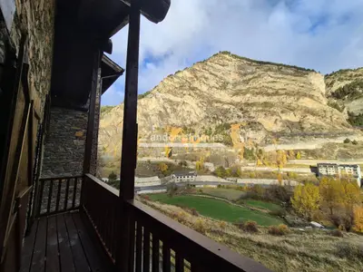 Chalet · 4 hab · 251 m², Canillo