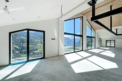 Chalet · 5 hab · 411 m², Canillo
