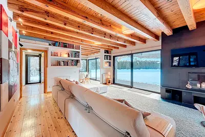 House · 4 bed · 417 m², Ordino