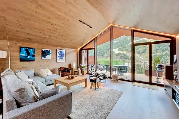 Xalet · 4 hab. · 359 m² en Canillo, anunciado por Finques 3 Cases a 2.895.000 €