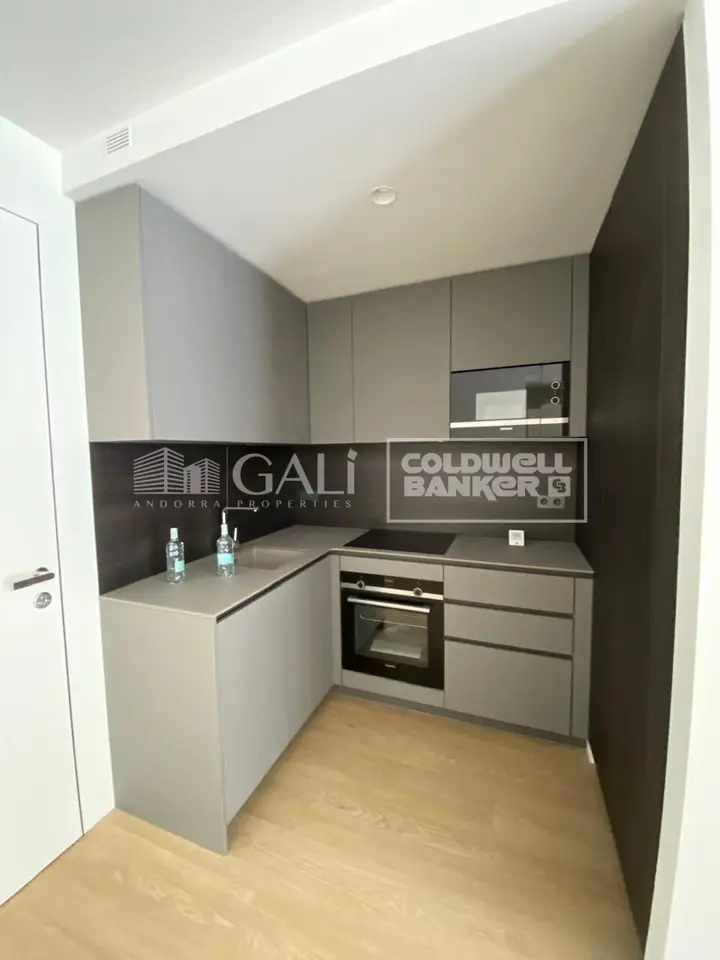 Piso de 2 habitaciones en Andorra la Vella, foto 5 de 14