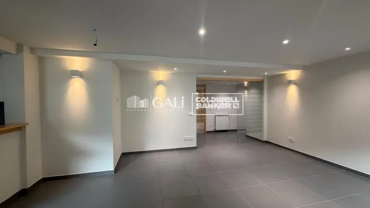 Piso de 2 habitaciones en Andorra la Vella, foto 4 de 14
