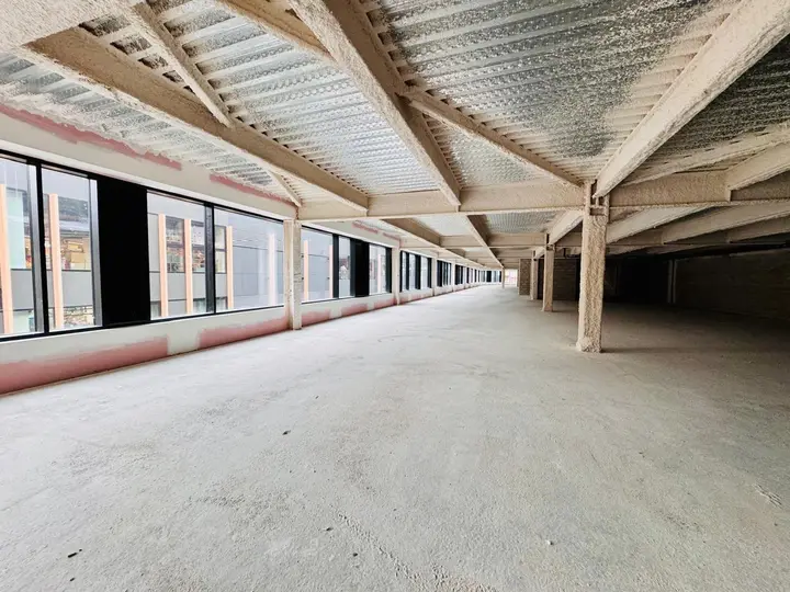 Commercial unit in Andorra la Vella, photo 2 of 14