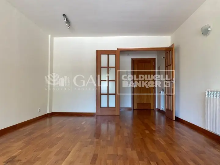 Piso de 3 habitaciones en Andorra la Vella, foto 3 de 14