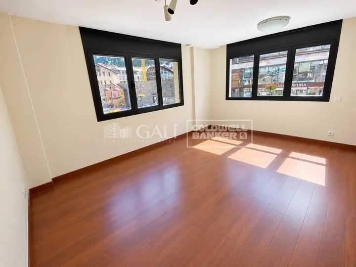 Piso de 2 habitaciones en Canillo, foto 2 de 13
