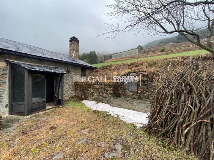 Chalet en Sant Julià de Lòria, foto 3 de 12